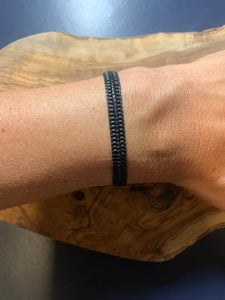 Flat small miyuki bracelet black