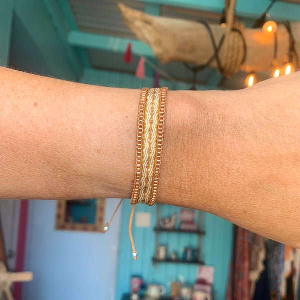 Gold telar bracelet